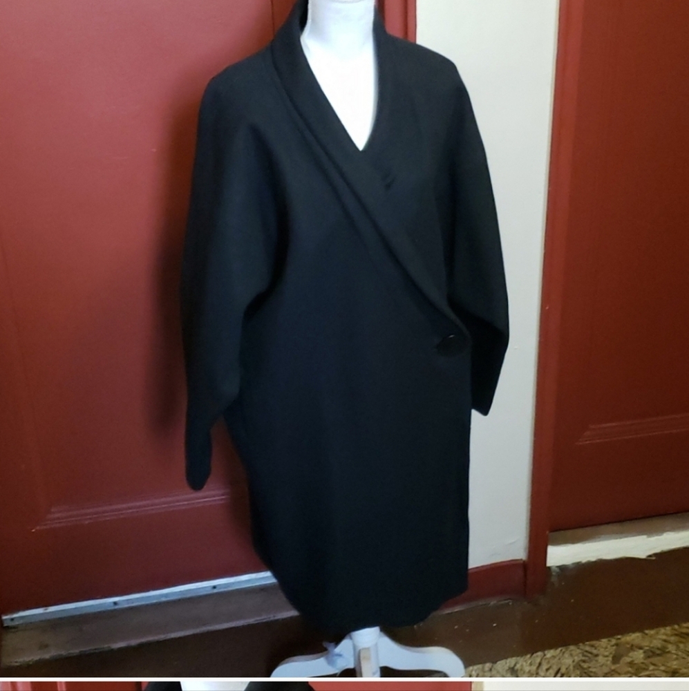 VALETTE Women' Woolblend Oversize Batwing Coat Size M/L
